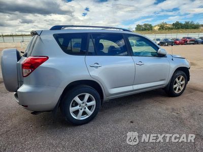 Trzecie zdjęcie samochodu z tyłu: 2008 TOYOTA RAV4 LIMITED VIN:JTMBD31VX86066055 - miniatura