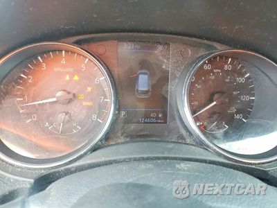 Zdjęcie 9 z 13 samochodu: 2018 NISSAN ROGUE SV VIN:5N1AT2MV4JC845720 - miniatura