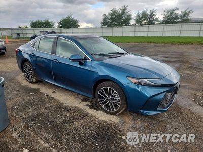 Czwarte zdjęcie samochodu z boku: 2025 TOYOTA CAMRY XLE VIN:4T1DBADK4SU529844 - miniatura