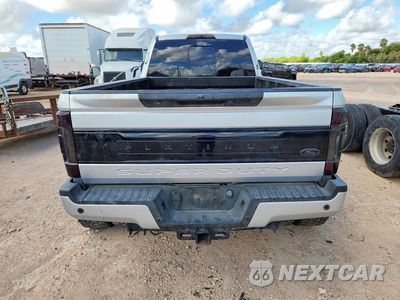 Zdjęcie 6 z 13 samochodu: 2019 FORD F350 SUPER DUTY VIN:1FT8W3DTXKEF12359 - miniatura