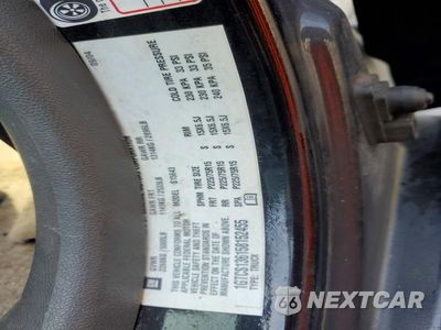 Zdjęcie 12 z 12 samochodu: 2005 GMC CANYON VIN:1GTCS136158152455 - miniatura