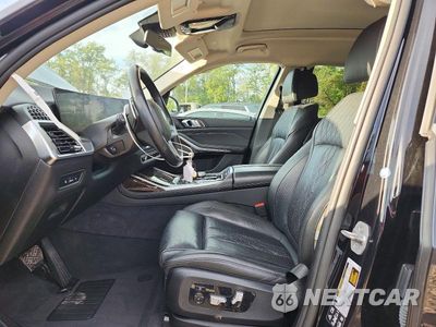 Zdjęcie 7 z 13 samochodu: 2025 BMW X7 XDRIVE40I VIN:5UX23EM0XS9X94865 - miniatura