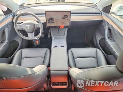 Zdjęcie 8 z 12 samochodu: 2023 TESLA MODEL Y VIN:7SAYGDEE1PA111761 - miniatura