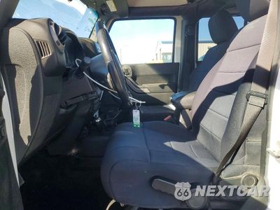 Zdjęcie 7 z 14 samochodu: 2012 JEEP WRANGLER UNLIMITED SPORT VIN:1C4BJWDG4CL284249 - miniatura