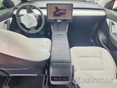Zdjęcie 8 z 13 samochodu: 2022 TESLA MODEL Y VIN:7SAYGDEE1NF510038 - miniatura