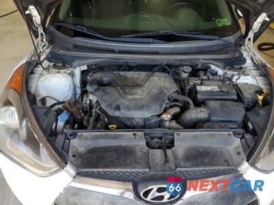 Zdjęcie 11 z 12 samochodu: 2013 HYUNDAI VELOSTER BASE VIN:KMHTC6AD8DU106537 - miniatura