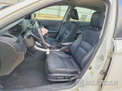 Zdjęcie 7 z 12 samochodu: 2015 HONDA ACCORD SPORT VIN:1HGCR2F55FA206923 - miniatura
