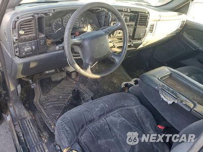 Zdjęcie 8 z 12 samochodu: 2002 CHEVROLET SILVERADO C1500 VIN:2GCEC19T521363417 - miniatura
