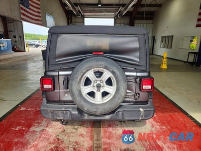 Zdjęcie 6 z 12 samochodu: 2018 JEEP WRANGLER SPORT VIN:1C4GJXAGXJW150969 - miniatura