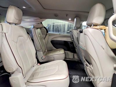 Zdjęcie 11 z 14 samochodu: 2017 CHRYSLER PACIFICA LIMITED VIN:2C4RC1GG8HR754563 - miniatura