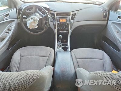 Zdjęcie 8 z 12 samochodu: 2012 HYUNDAI SONATA GLS VIN:5NPEB4AC1CH414203 - miniatura