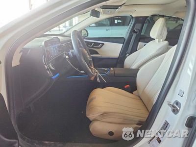 Zdjęcie 7 z 12 samochodu: 2025 MERCEDES-BENZ E 350 4MATIC VIN:W1KLF4HBXSA104667 - miniatura
