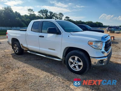 Czwarte zdjęcie samochodu z boku: 2015 TOYOTA TUNDRA SR5 VIN:5TFRM5F12FX089465 - miniatura