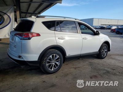Trzecie zdjęcie samochodu z tyłu: 2017 TOYOTA RAV4 HYBRID XLE VIN:JTMRJREV6HD138367 - miniatura