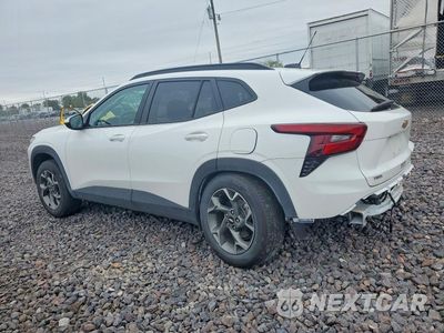 Drugie zdjęcie samochodu z przodu: 2025 CHEVROLET TRAX 1LT VIN:KL77LHEP5SC215611 - miniatura
