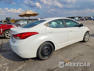 Trzecie zdjęcie samochodu z tyłu: 2013 HYUNDAI ELANTRA LIMITED VIN:5NPDH4AE4DH439402 - miniatura