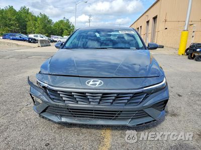 Piąte zdjęcie samochodu w środku: 2025 HYUNDAI ELANTRA SE VIN:KMHLL4DG7SU970034 - miniatura