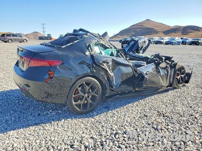 Trzecie zdjęcie samochodu z tyłu: 2021 ALFA ROMEO GIULIA TI VIN:ZARFAMBN1M7645184 - miniatura