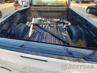 Zdjęcie 10 z 12 samochodu: 2019 CHEVROLET SILVERADO C1500 VIN:3GCNWAEH8KG277034 - miniatura