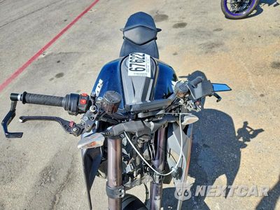 Piąte zdjęcie samochodu w środku: 2017 KTM 1290 SUPER DUKE R VIN:VBKV39409HM959427 - miniatura