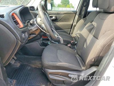 Zdjęcie 7 z 12 samochodu: 2020 JEEP RENEGADE SPORT VIN:ZACNJBAB9LPL08083 - miniatura
