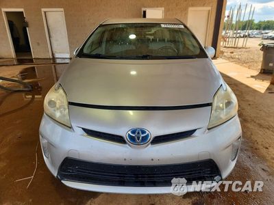 Piąte zdjęcie samochodu w środku: 2013 TOYOTA PRIUS THREE VIN:JTDKN3DU4D5578961 - miniatura