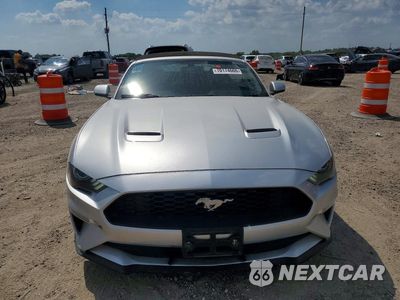 Piąte zdjęcie samochodu w środku: 2018 FORD MUSTANG VIN:1FATP8UH0J5111617 - miniatura