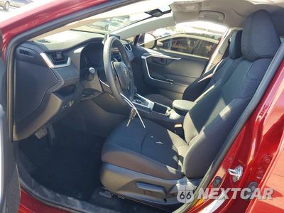 Zdjęcie 7 z 13 samochodu: 2025 TOYOTA RAV4 LE VIN:JTMMWRFV0SD338260 - miniatura