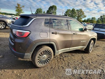 Trzecie zdjęcie samochodu z tyłu: 2019 JEEP COMPASS SPORT VIN:3C4NJDAB2KT703244 - miniatura