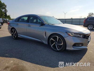 Czwarte zdjęcie samochodu z boku: 2019 HONDA ACCORD SPORT VIN:1HGCV1F37KA092843 - miniatura