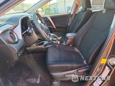 Zdjęcie 7 z 12 samochodu: 2017 TOYOTA RAV4 LE VIN:JTMBFREV7HJ126278 - miniatura