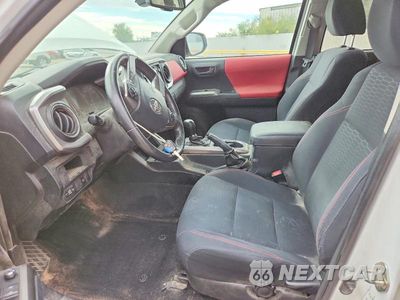 Zdjęcie 7 z 13 samochodu: 2018 TOYOTA TACOMA SR5 V6 VIN:3TMAZ5CN3JM062005 - miniatura