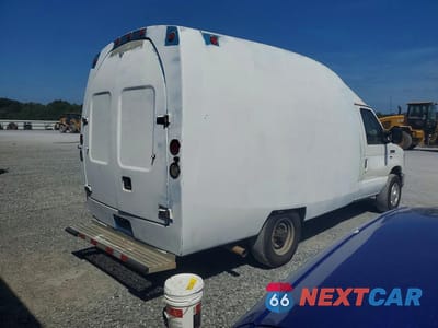 Trzecie zdjęcie samochodu z tyłu: 2013 FORD ECONOLINE E350 SUPER DUTY CUTAWAY VAN VIN:1FDWE3FL1DDA70194 - miniatura