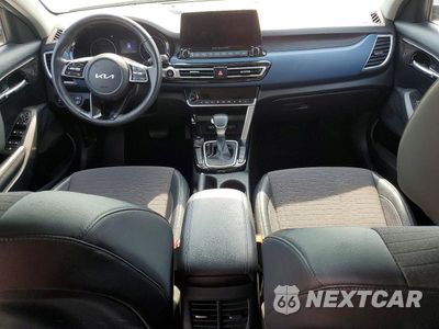 Zdjęcie 8 z 13 samochodu: 2023 KIA SELTOS S VIN:KNDEU2AAXP7402946 - miniatura