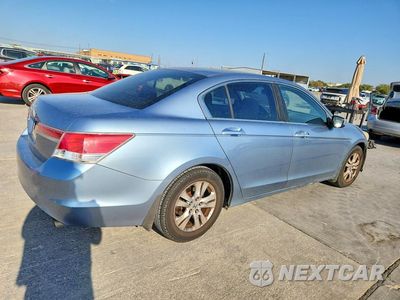 Trzecie zdjęcie samochodu z tyłu: 2011 HONDA ACCORD LXP VIN:1HGCP2F41BA102842 - miniatura