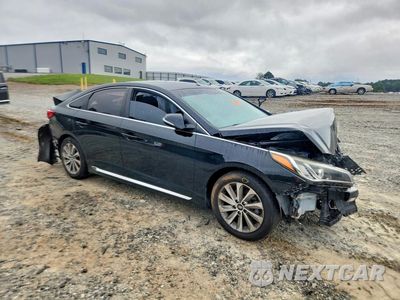 Czwarte zdjęcie samochodu z boku: 2017 HYUNDAI SONATA SPORT VIN:5NPE34AFXHH489710 - miniatura