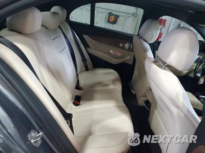 Zdjęcie 10 z 12 samochodu: 2017 MERCEDES-BENZ E 300 4MATIC VIN:WDDZF4KB3HA058725 - miniatura
