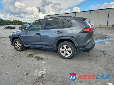 Drugie zdjęcie samochodu z przodu: 2019 TOYOTA RAV4 XLE VIN:JTMW1RFV4KD025915 - miniatura