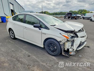 Czwarte zdjęcie samochodu z boku: 2013 TOYOTA PRIUS THREE VIN:JTDKN3DU5D5576622 - miniatura