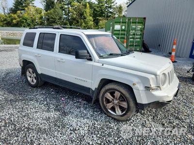 Czwarte zdjęcie samochodu z boku: 2013 JEEP PATRIOT LATITUDE VIN:1C4NJPFA9DD229805 - miniatura