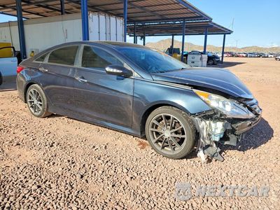 Czwarte zdjęcie samochodu z boku: 2014 HYUNDAI SONATA LIMITED VIN:5NPEC4AC2EH945426 - miniatura