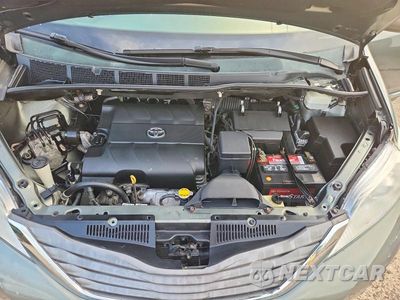 Zdjęcie 12 z 13 samochodu: 2014 TOYOTA SIENNA XLE 8-PASSENGER VIN:5TDYK3DCXES409386 - miniatura