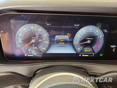 Zdjęcie 9 z 12 samochodu: 2019 MERCEDES-BENZ S 560 4MATIC VIN:WDDUG8GB3KA452322 - miniatura