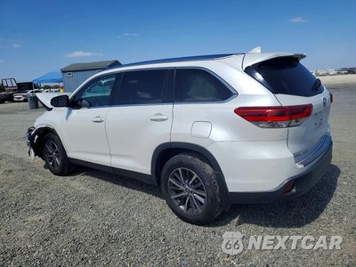 Drugie zdjęcie samochodu z przodu: 2019 TOYOTA HIGHLANDER XLE VIN:5TDKZRFH7KS338172 - miniatura