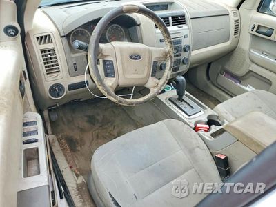 Zdjęcie 8 z 13 samochodu: 2012 FORD ESCAPE XLT VIN:1FMCU9DG6CKC55379 - miniatura