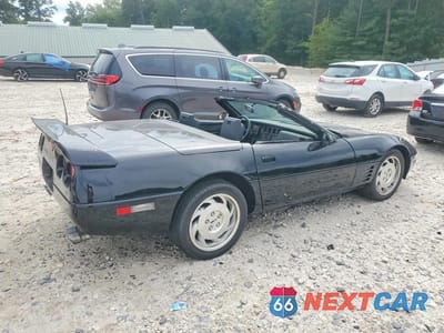 Trzecie zdjęcie samochodu z tyłu: 2001 CHEVROLET CORVETTE VIN:1G1YY2184H5111475 - miniatura