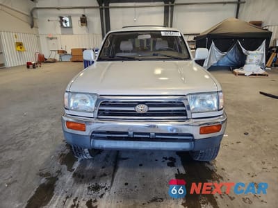 Piąte zdjęcie samochodu w środku: 1997 TOYOTA 4RUNNER SR5 VIN:JT3HN86R6V0130871 - miniatura