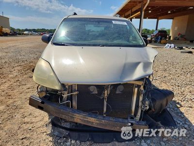 Piąte zdjęcie samochodu w środku: 2004 TOYOTA SIENNA LE 7 PASSENGER VIN:5TDZA23C74S099554 - miniatura