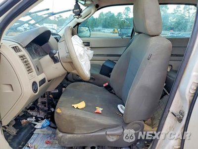 Zdjęcie 7 z 13 samochodu: 2011 FORD ESCAPE XLS VIN:1FMCU0C72BKB33646 - miniatura