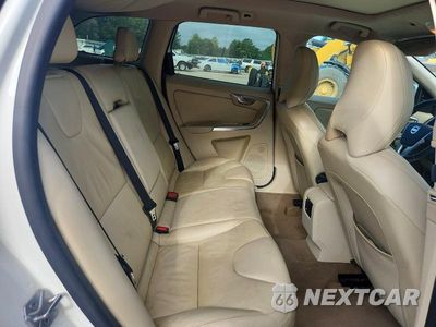 Zdjęcie 11 z 14 samochodu: 2014 VOLVO XC60 3.2 VIN:YV4952DL9E2550704 - miniatura